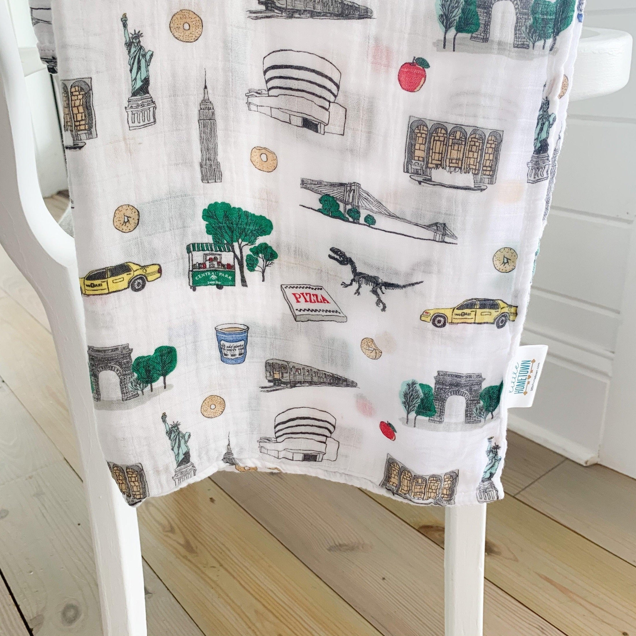 Conjunto de regalo: manta de muselina para bebé y babero/paño para eructar de la ciudad de Nueva York