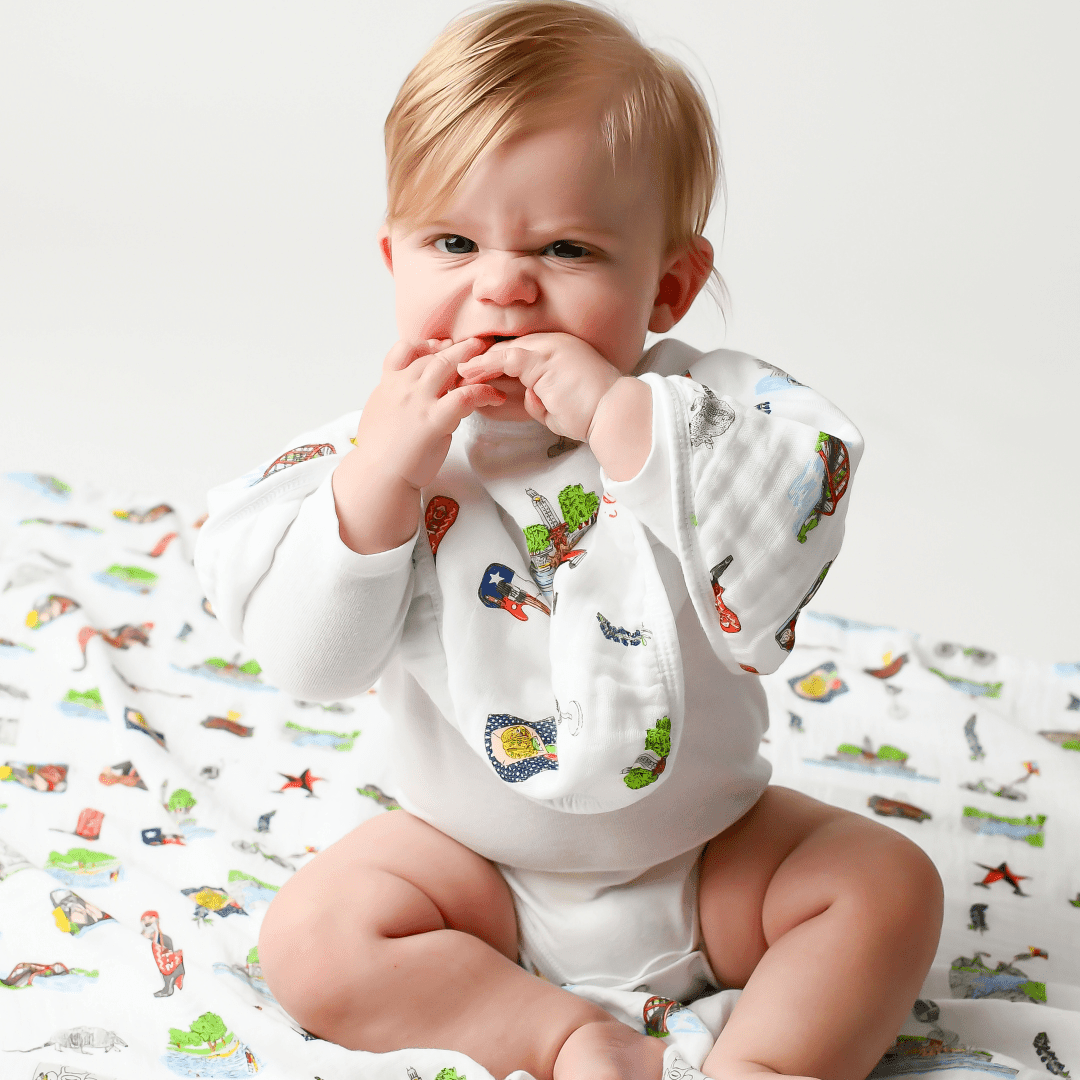 Conjunto de regalo: manta de muselina para envolver al bebé y paño para eructar/babero combinado de Austin Baby