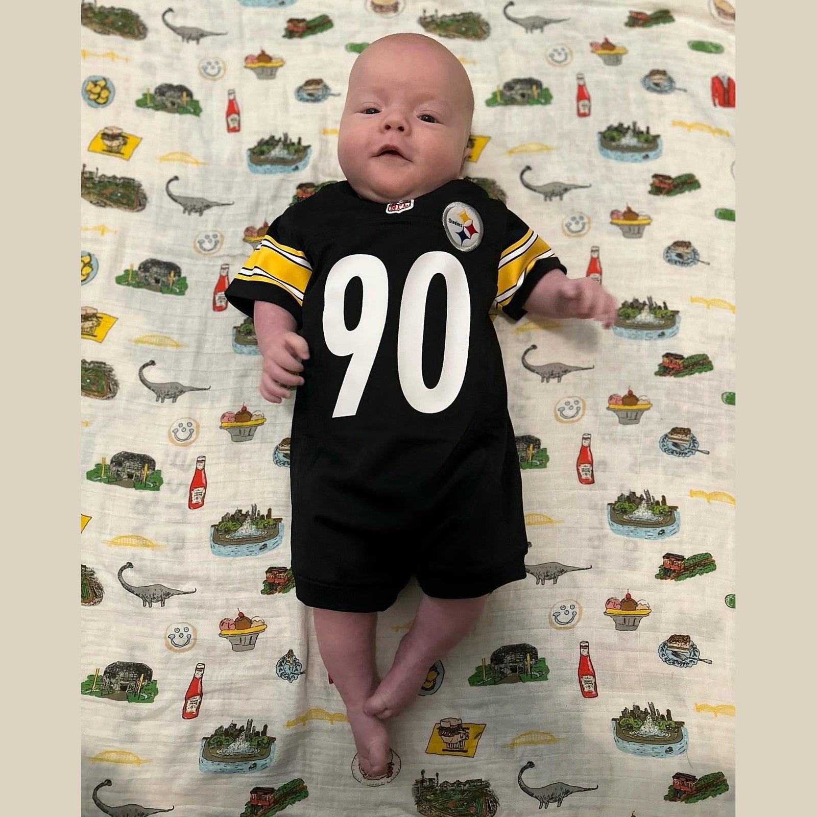 Conjunto de regalo: manta de muselina para envolver al bebé y paño para eructar/babero combinados de Pittsburgh Baby