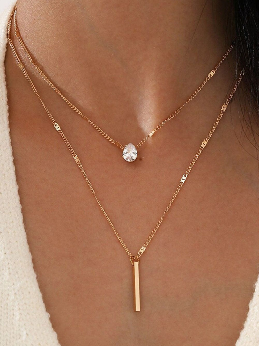 Luxurious Double-Layered Gold Rhinestone Pendant Necklace