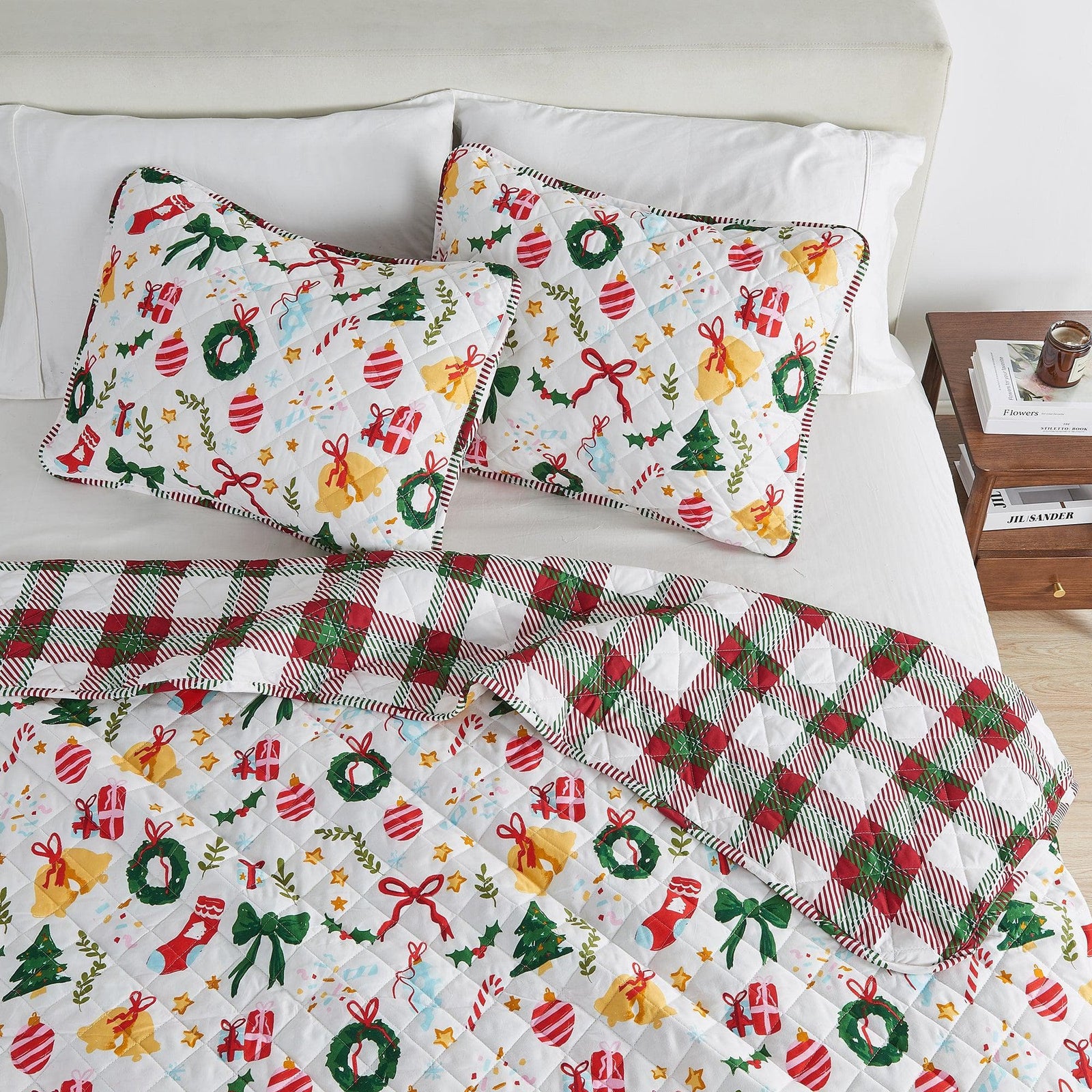 Colorful Holiday Quilt Set - Midnight Magic Collection