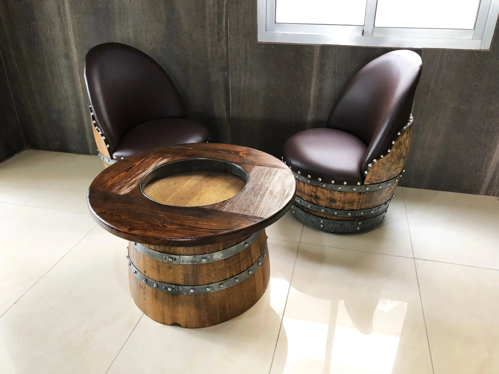Mesa de centro de medio barril con tapa de cristal extraíble - Mesa de almacenamiento de barril de vino, whisky y bourbon - Muebles rústicos