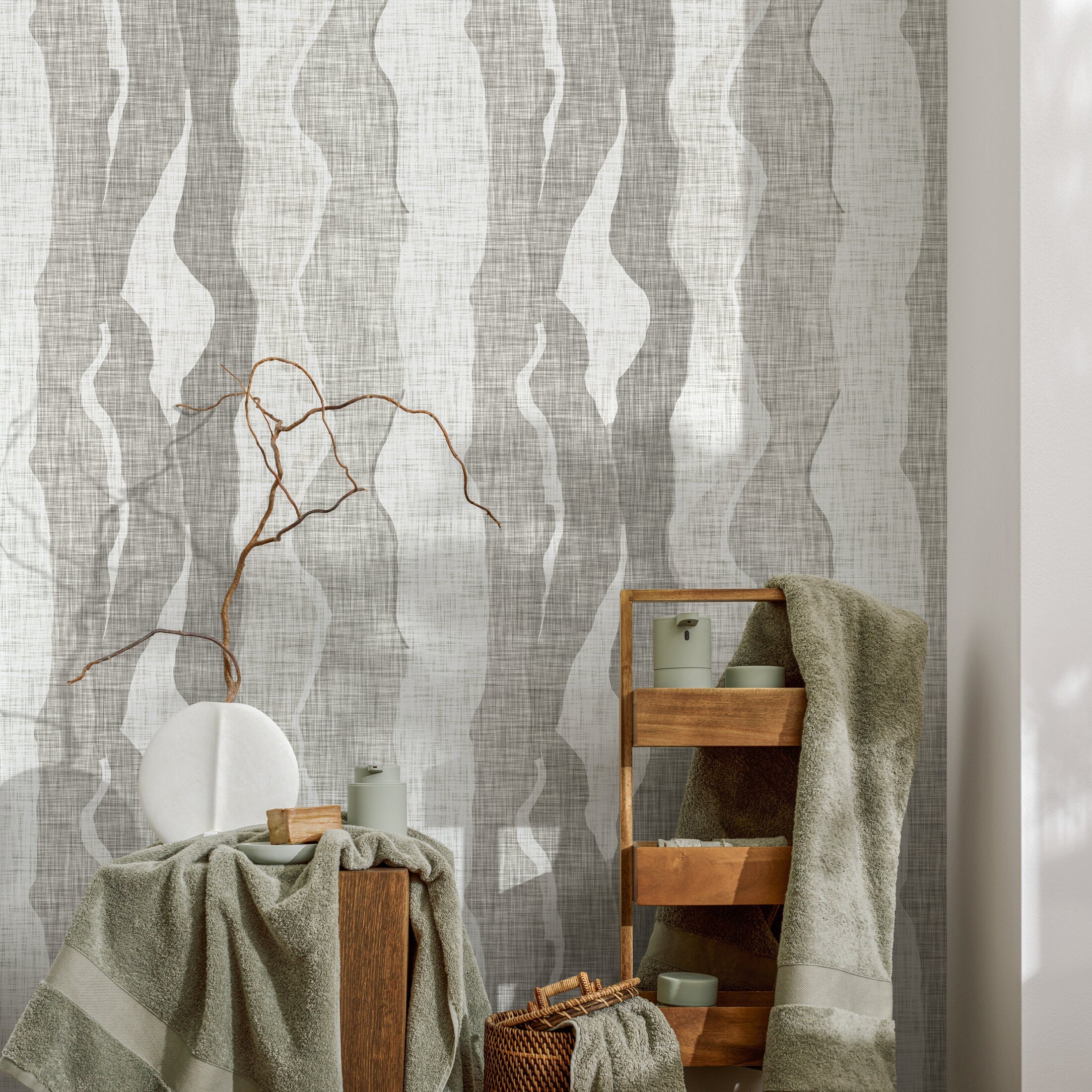 Abstract Wallpaper with Flowing Organic Waves in Grey and White - D798