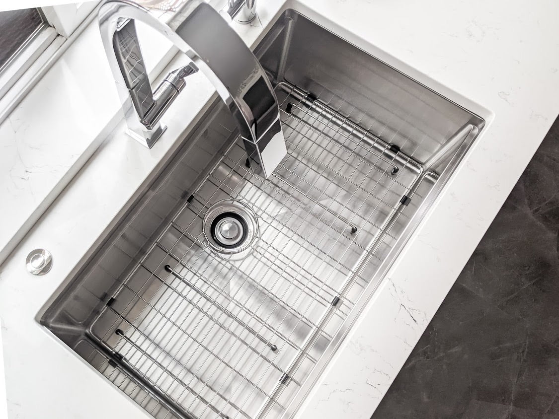 Fregadero de cocina de un solo tazón para empotrar/bajo encimera Zeek de 32" ZH-LD32