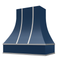 Campana extractora azul marino con frente curvo, flejes plateados y borde en forma de bloque: anchos disponibles de 30", 36", 42", 48", 54" y 60"