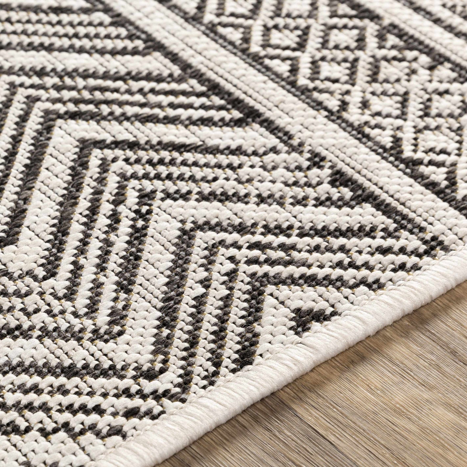 Alfombra para exteriores en blanco y negro de Imboden