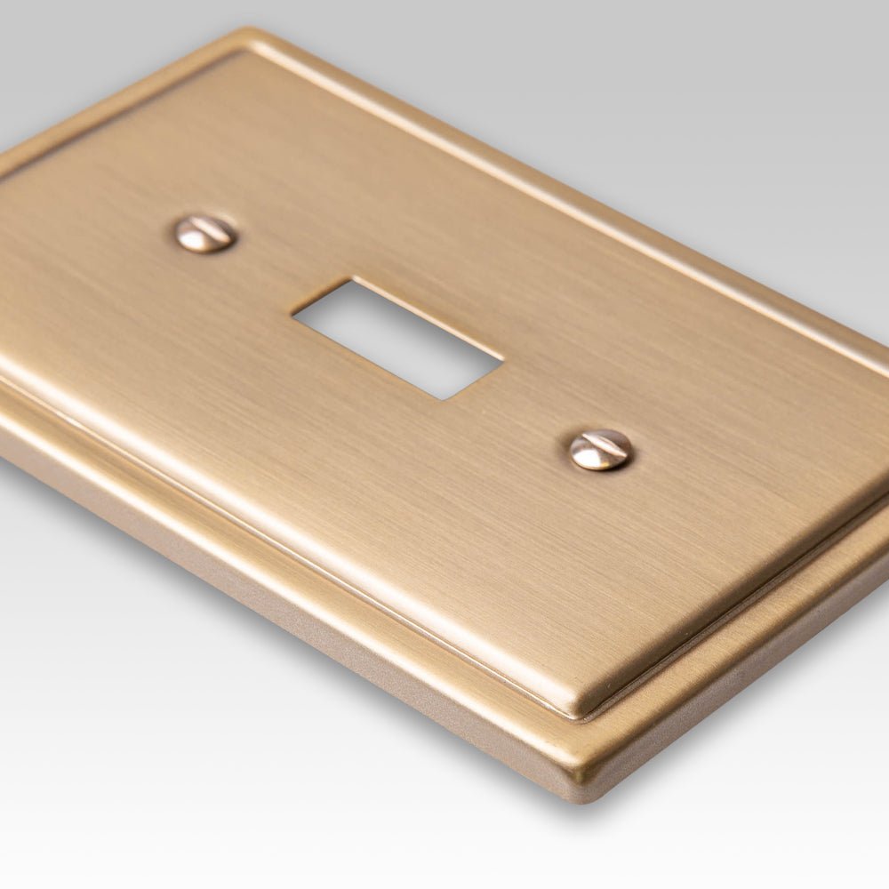 Moderna placa de pared de acero en bronce cepillado de 3 balancines