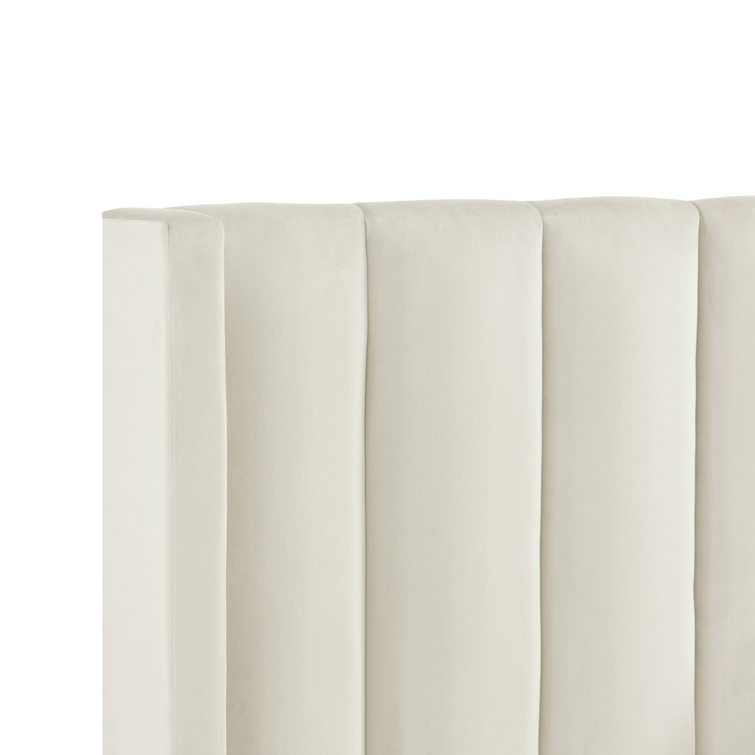 Caliyah Velvet Bed