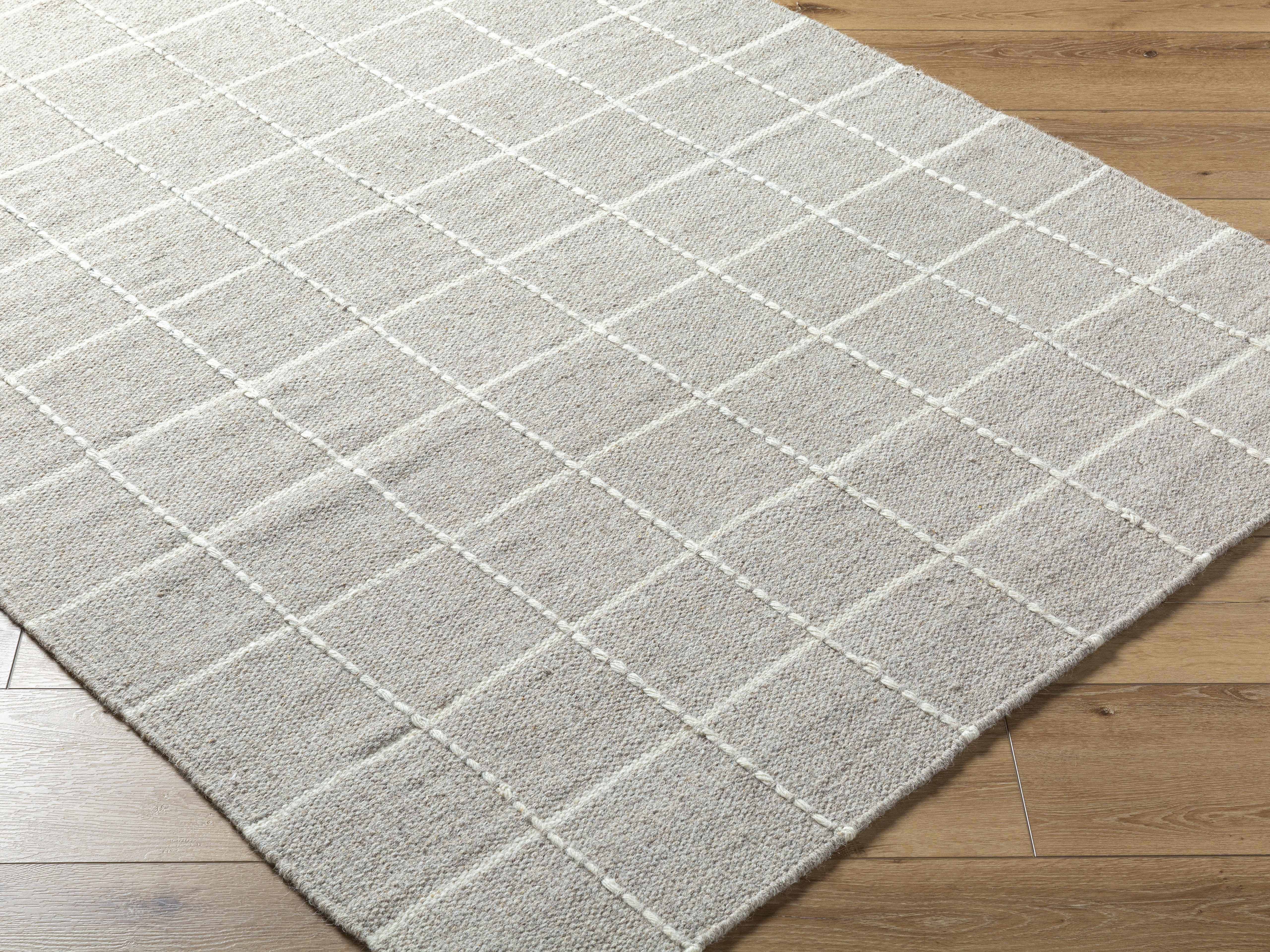 Nissa Area Rug