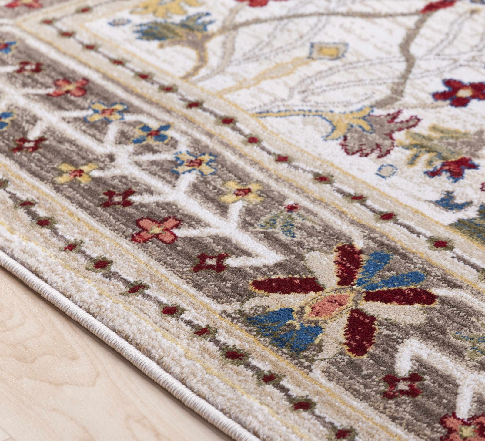 Alfombra de damasco blanco y marrón Neola