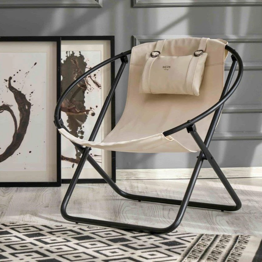 Silla plegable de piel sintética con estructura de metal color blanco roto
