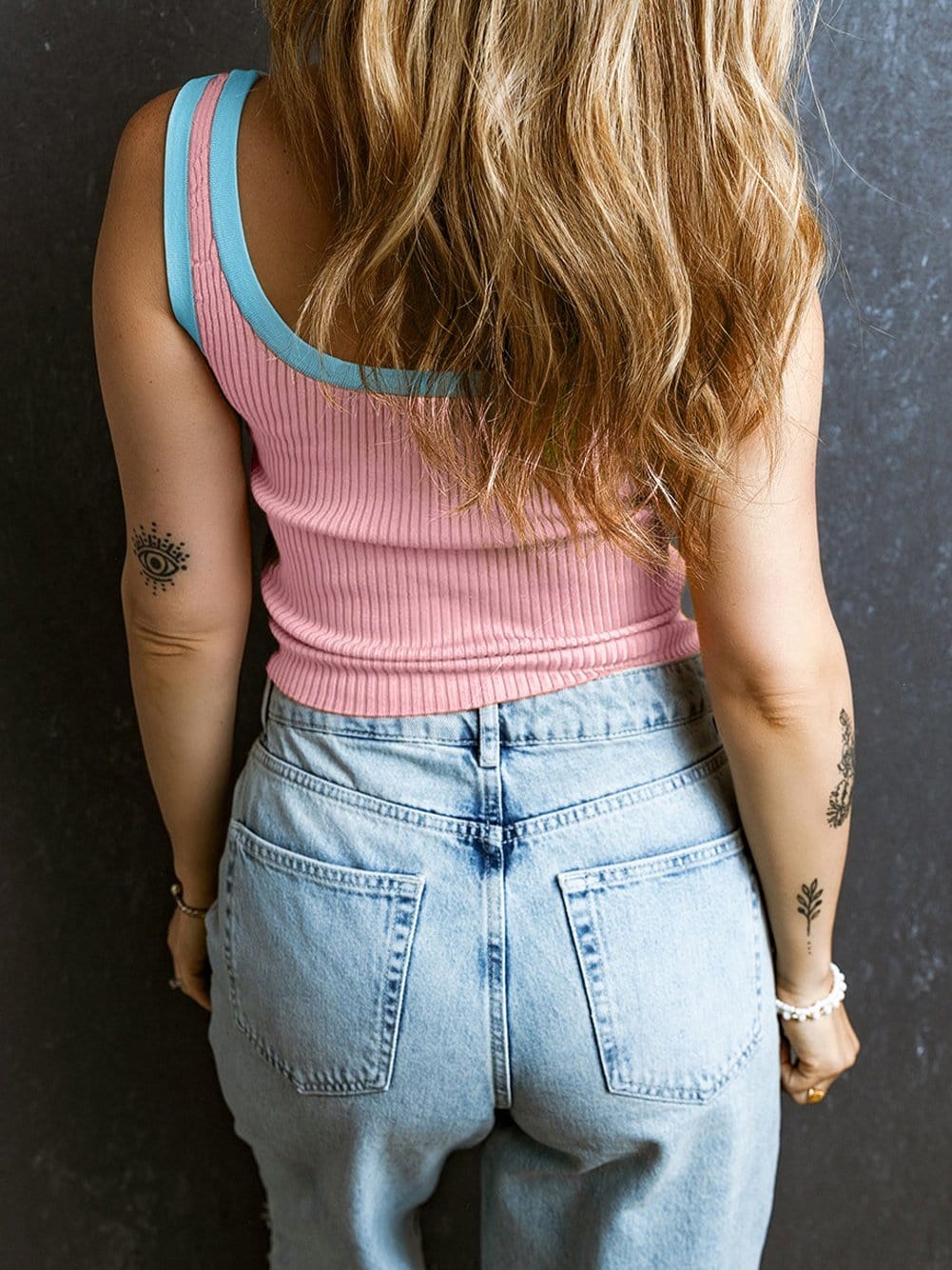 Contrasting Trim Tank Top