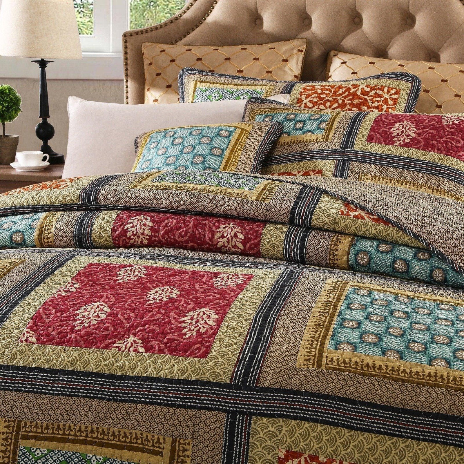Dada Bedding Gallery of Roses Floral Bohemian Cotton Patchwork Bedspread Set (JHW-546)