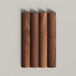 Muestras de paneles de madera estriados