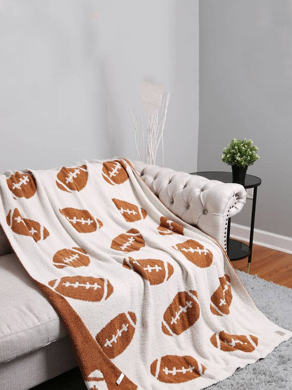 Rugby-Inspired Chestnut and Brown Color Block Fleece Blanket - Cozy Home Decor Addition