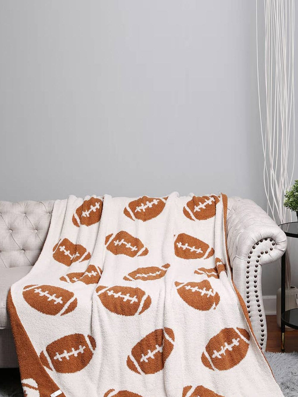Rugby-Inspired Chestnut and Brown Color Block Fleece Blanket - Cozy Home Decor Addition