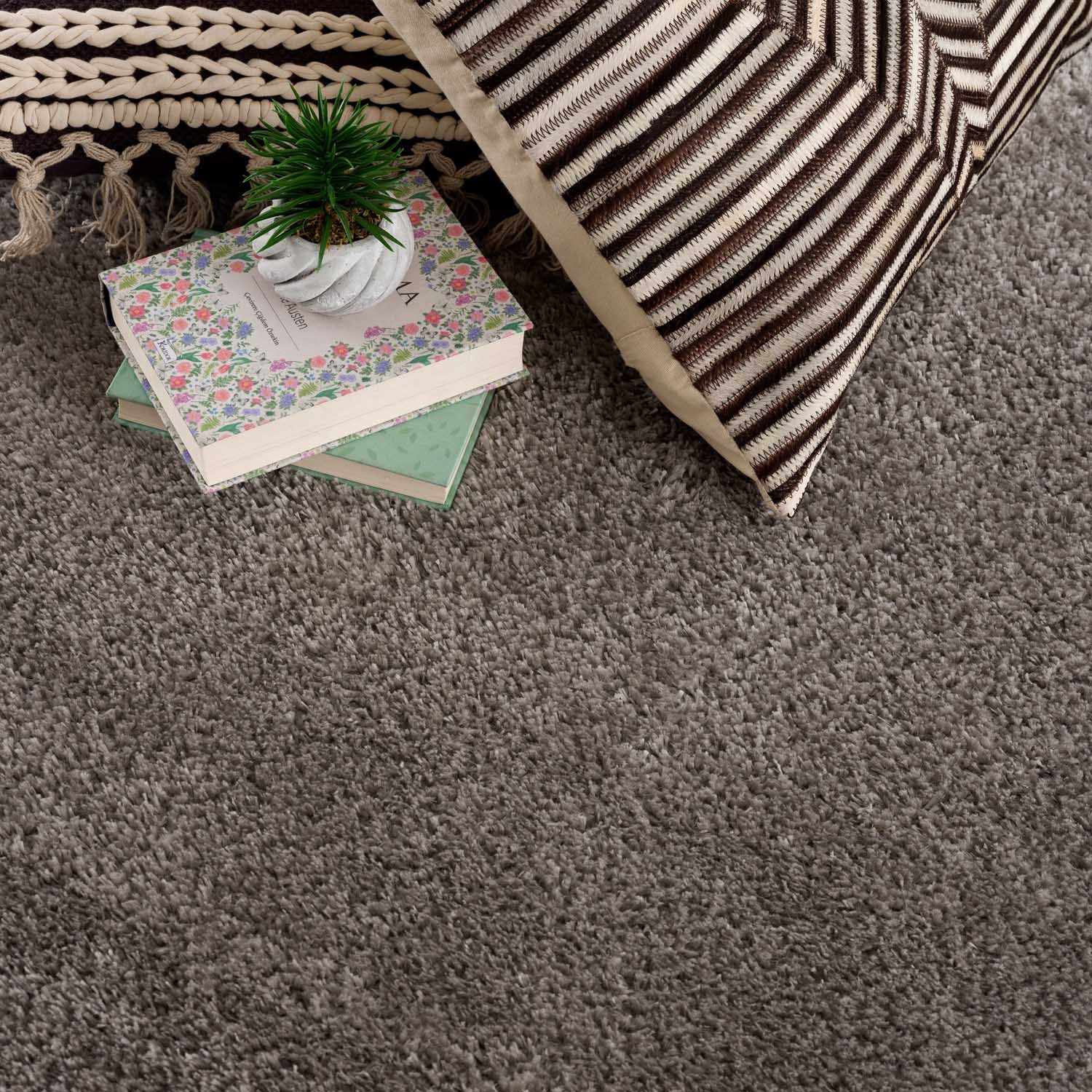 Alfombra de felpa gris sólida Heavenly - Liquidación