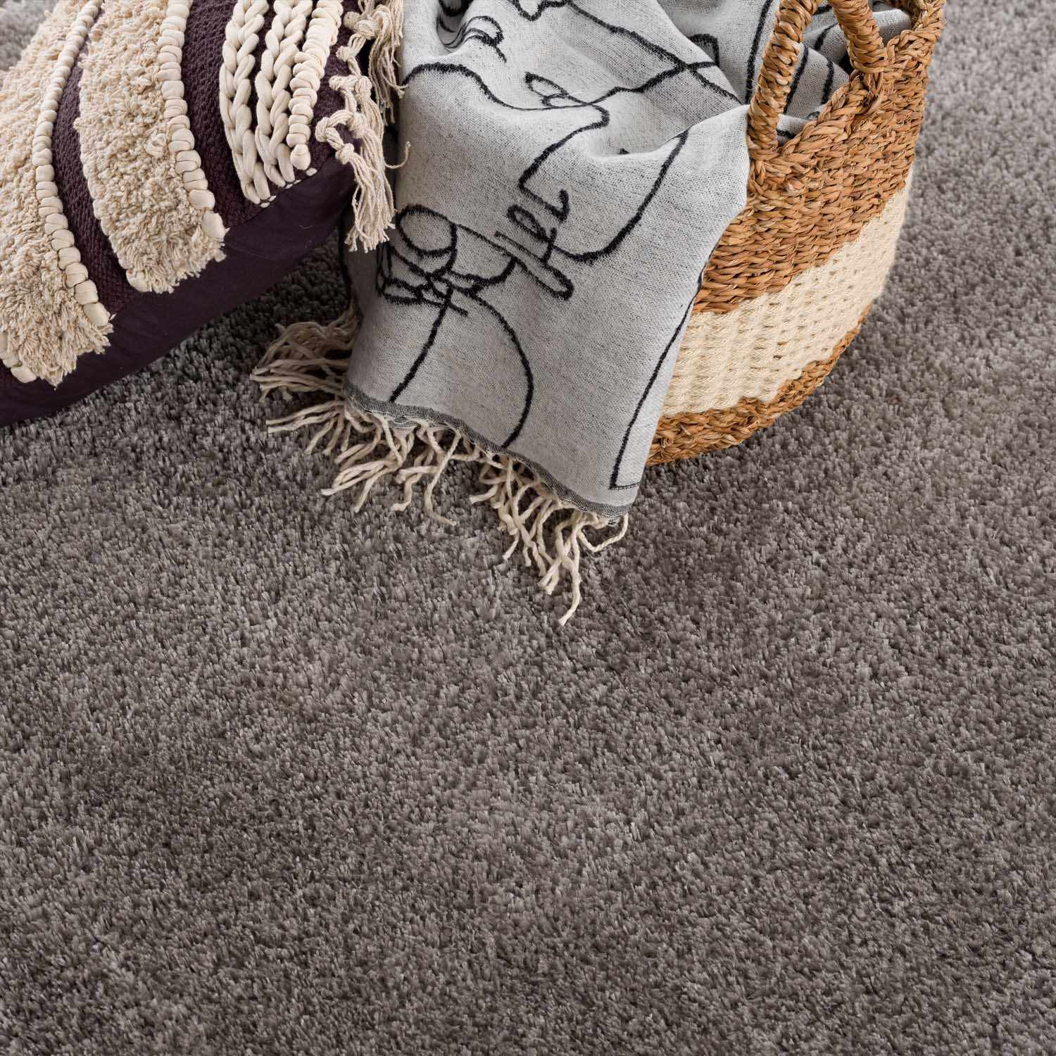 Alfombra de felpa gris sólida Heavenly - Liquidación