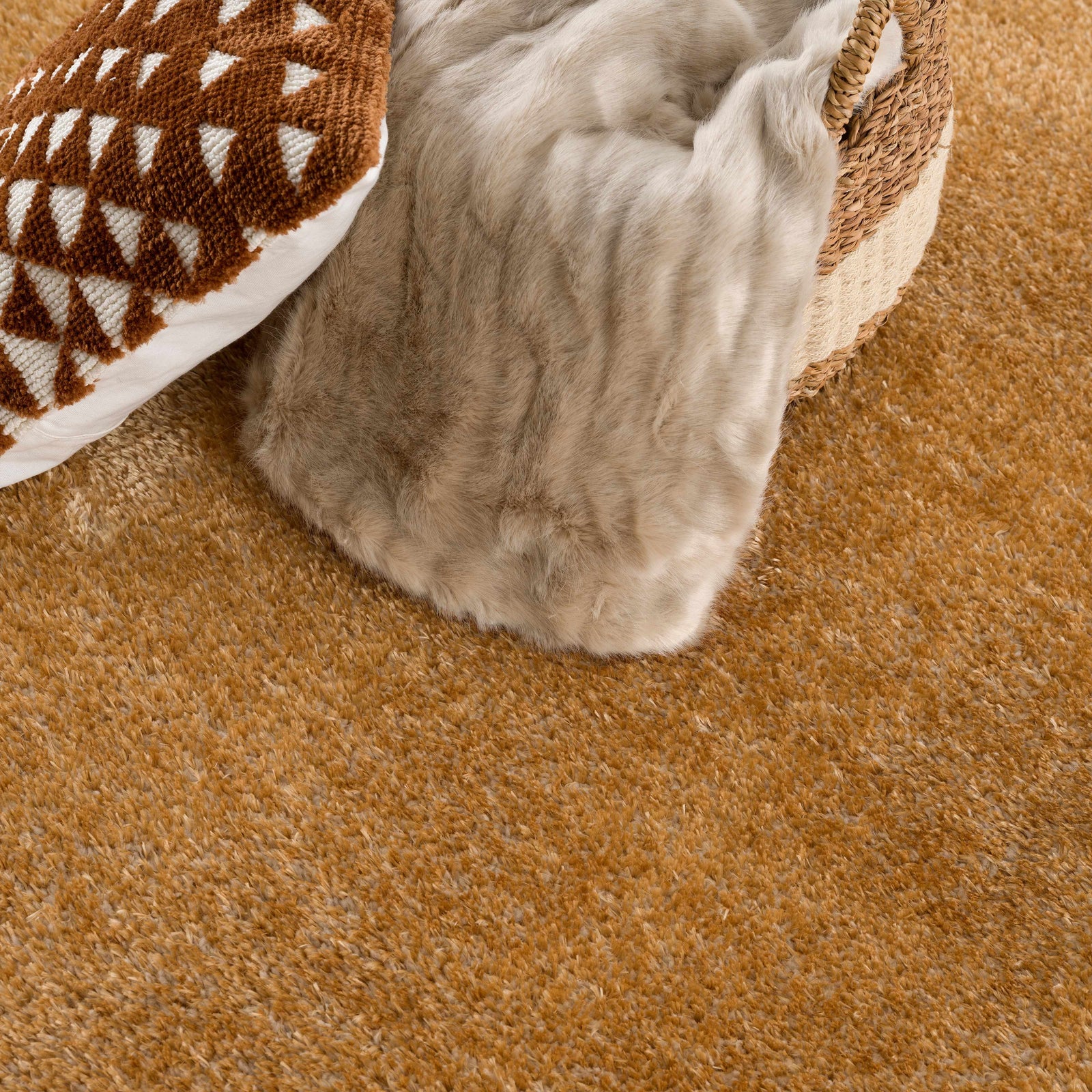 Alfombra de felpa Heavenly Solid Mustard - Liquidación