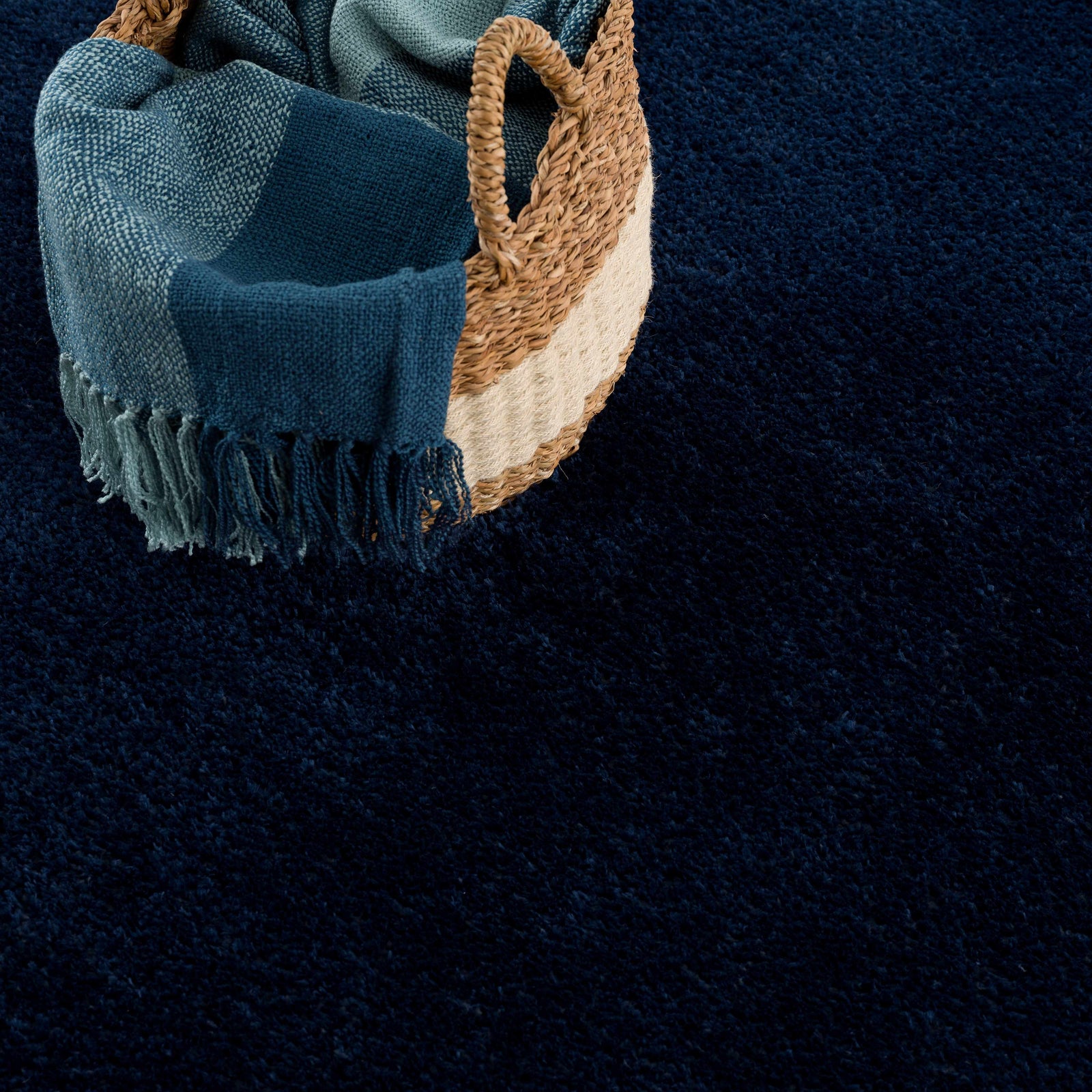 Alfombra de pelo largo Heavenly Solid Navy Blue - Liquidación