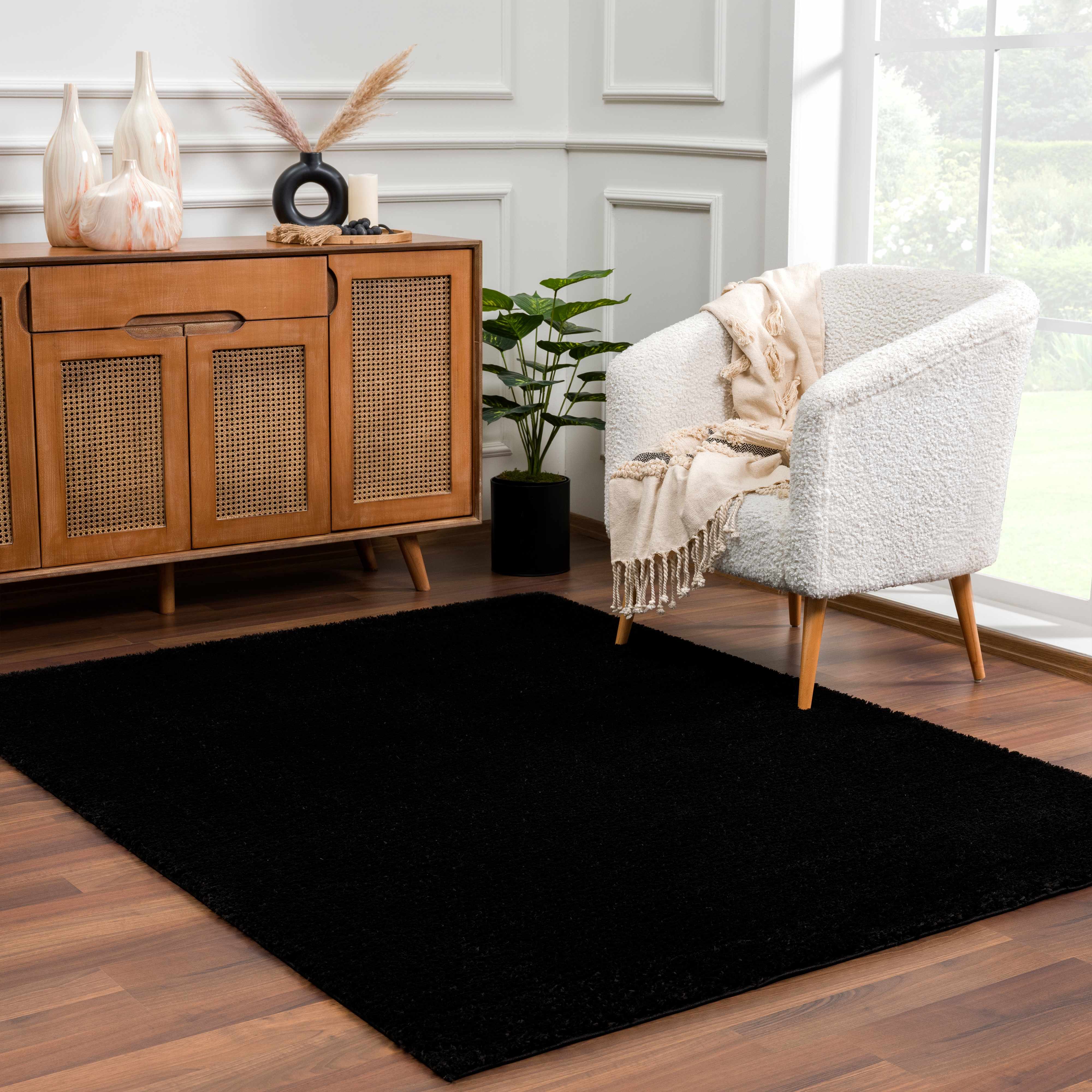 Alfombra de felpa sólida Heavenly Black - Liquidación