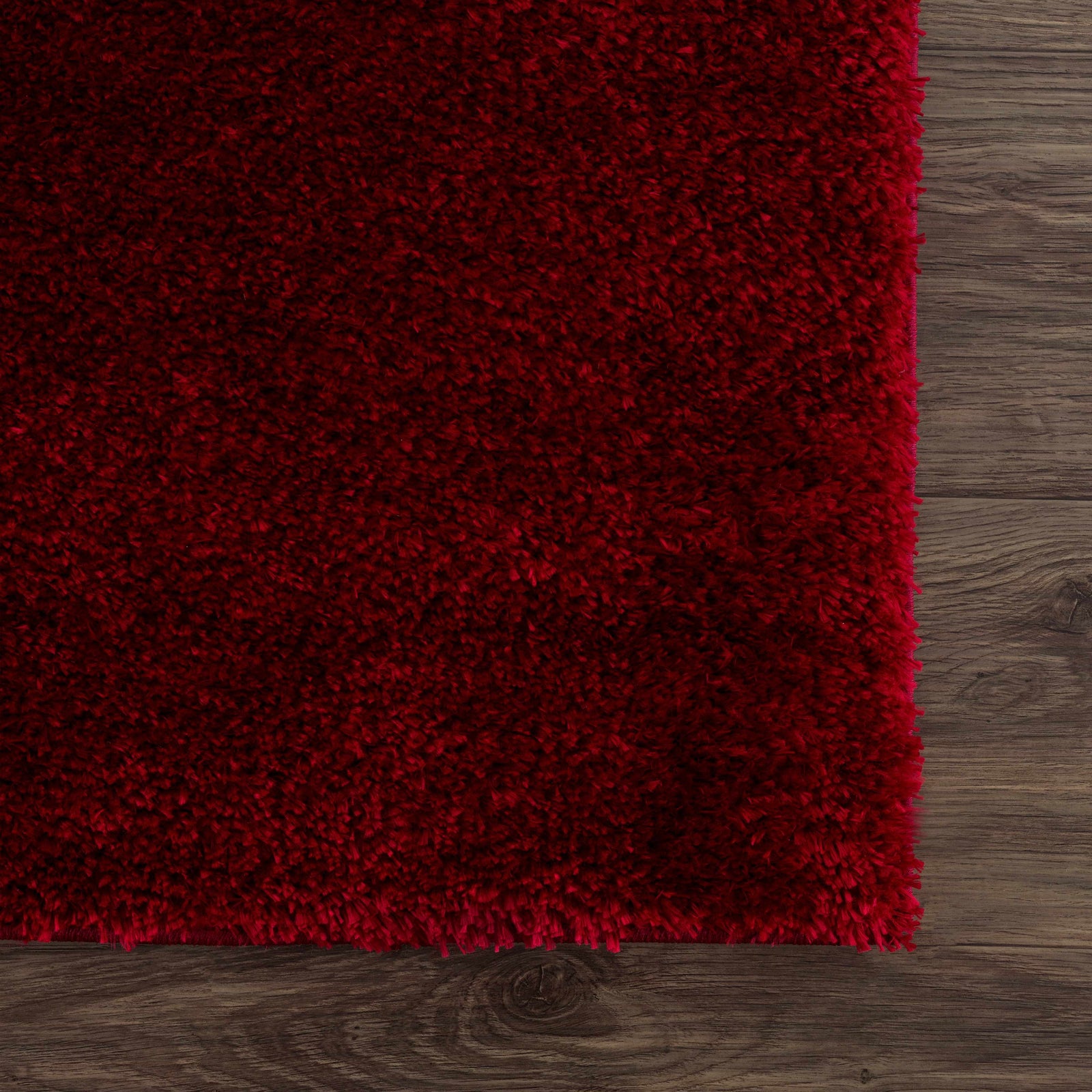 Alfombra de felpa roja sólida Heavenly - Liquidación