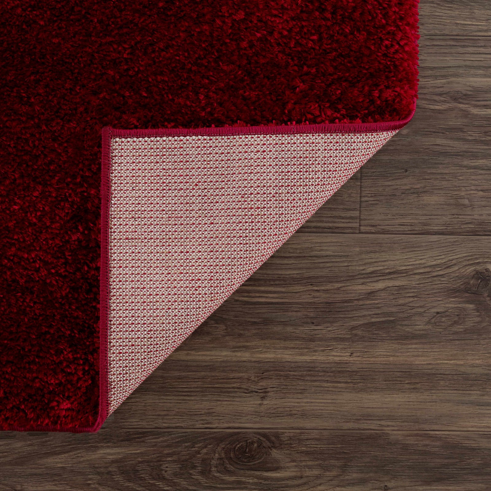Alfombra de felpa roja sólida Heavenly - Liquidación