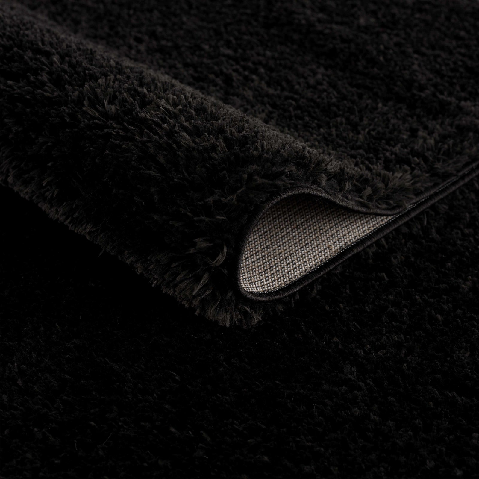Alfombra de felpa sólida Heavenly Black - Liquidación