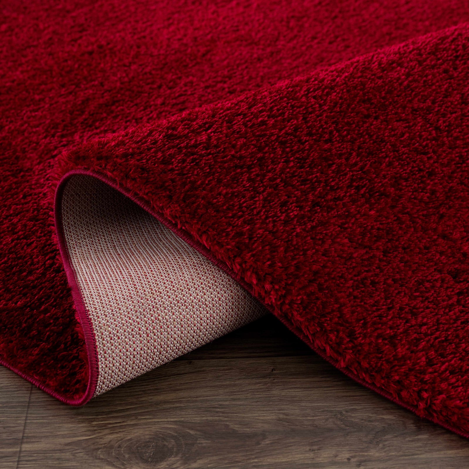 Alfombra de felpa roja sólida Heavenly - Liquidación
