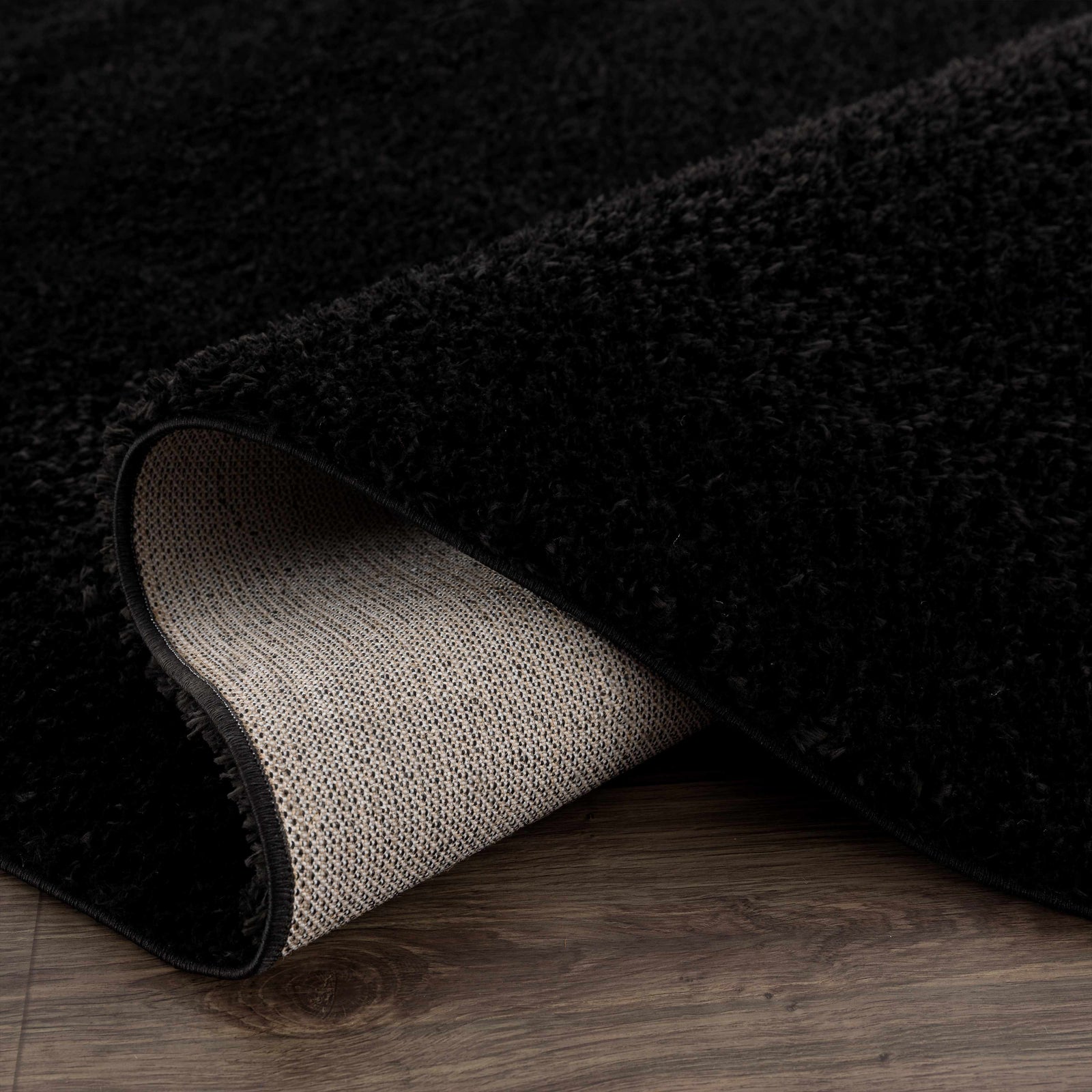 Alfombra de felpa sólida Heavenly Black - Liquidación
