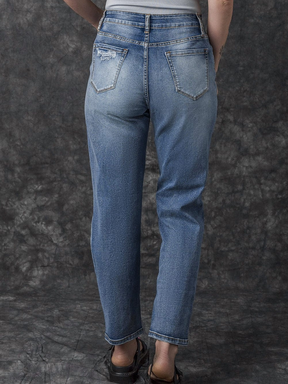 Relaxed Fit Ripped Jeans