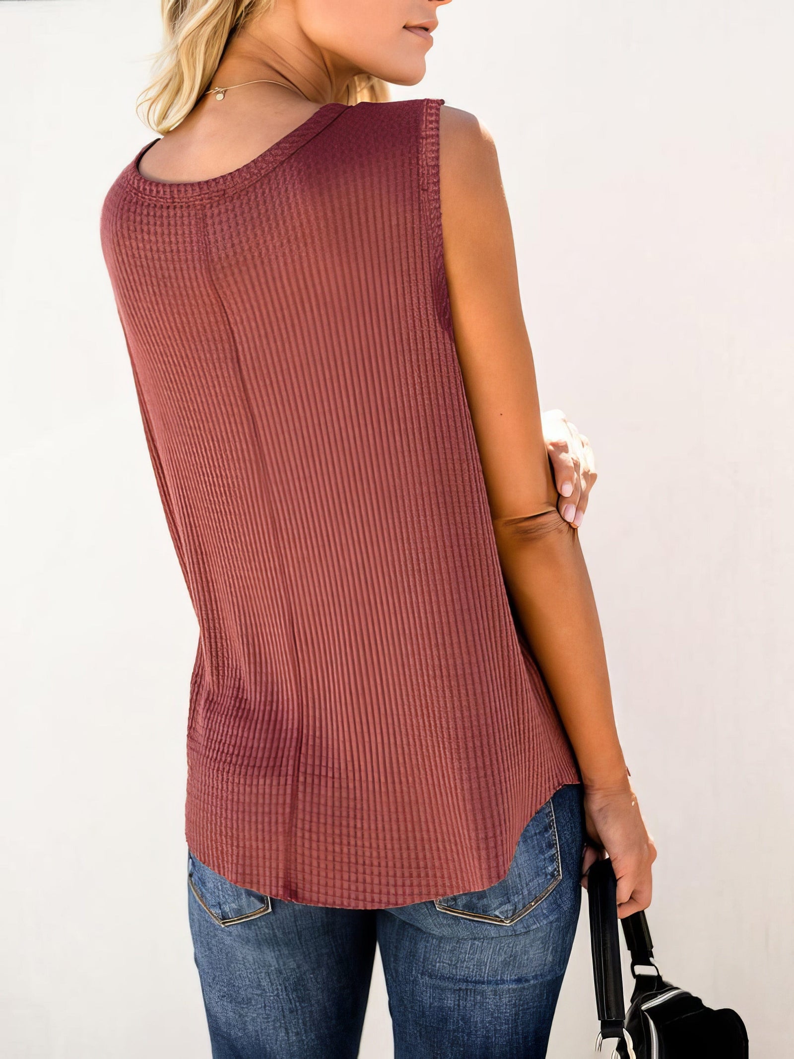 Solid Color Sleeveless Shirt