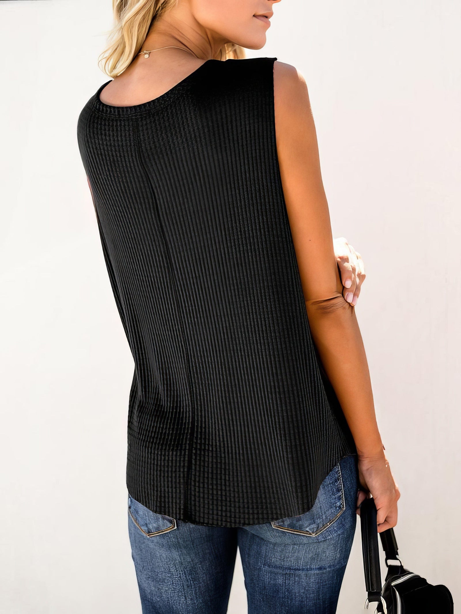 Solid Color Sleeveless Shirt