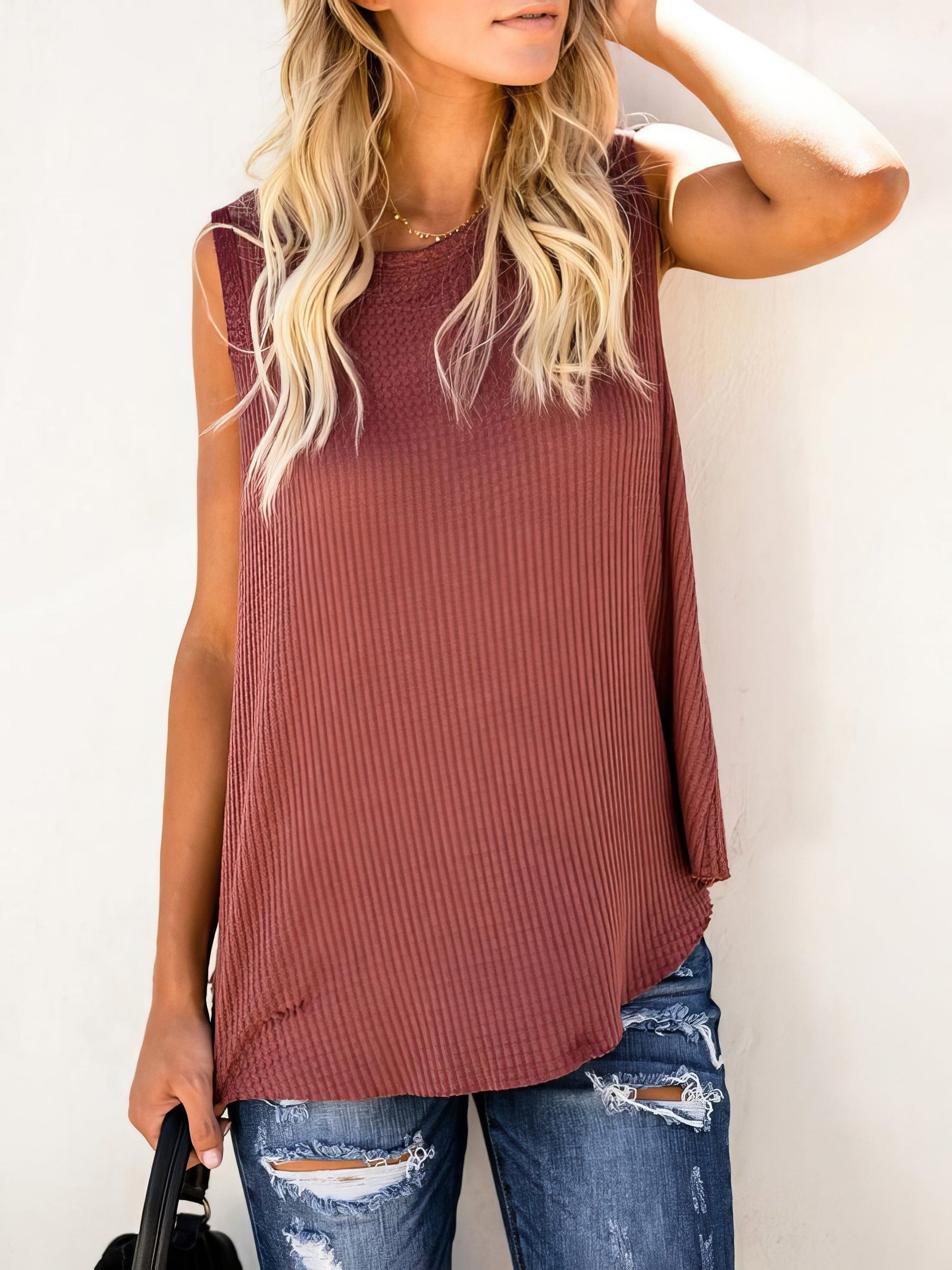 Solid Color Sleeveless Shirt