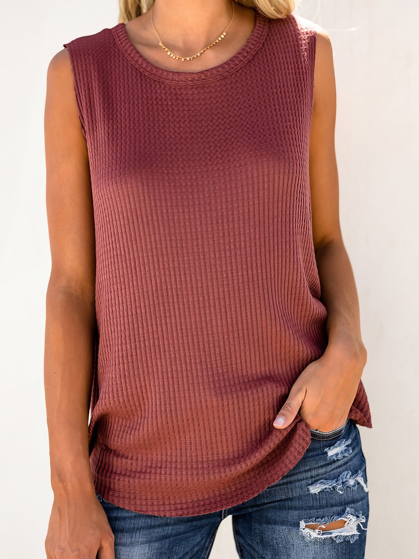 Solid Color Sleeveless Shirt