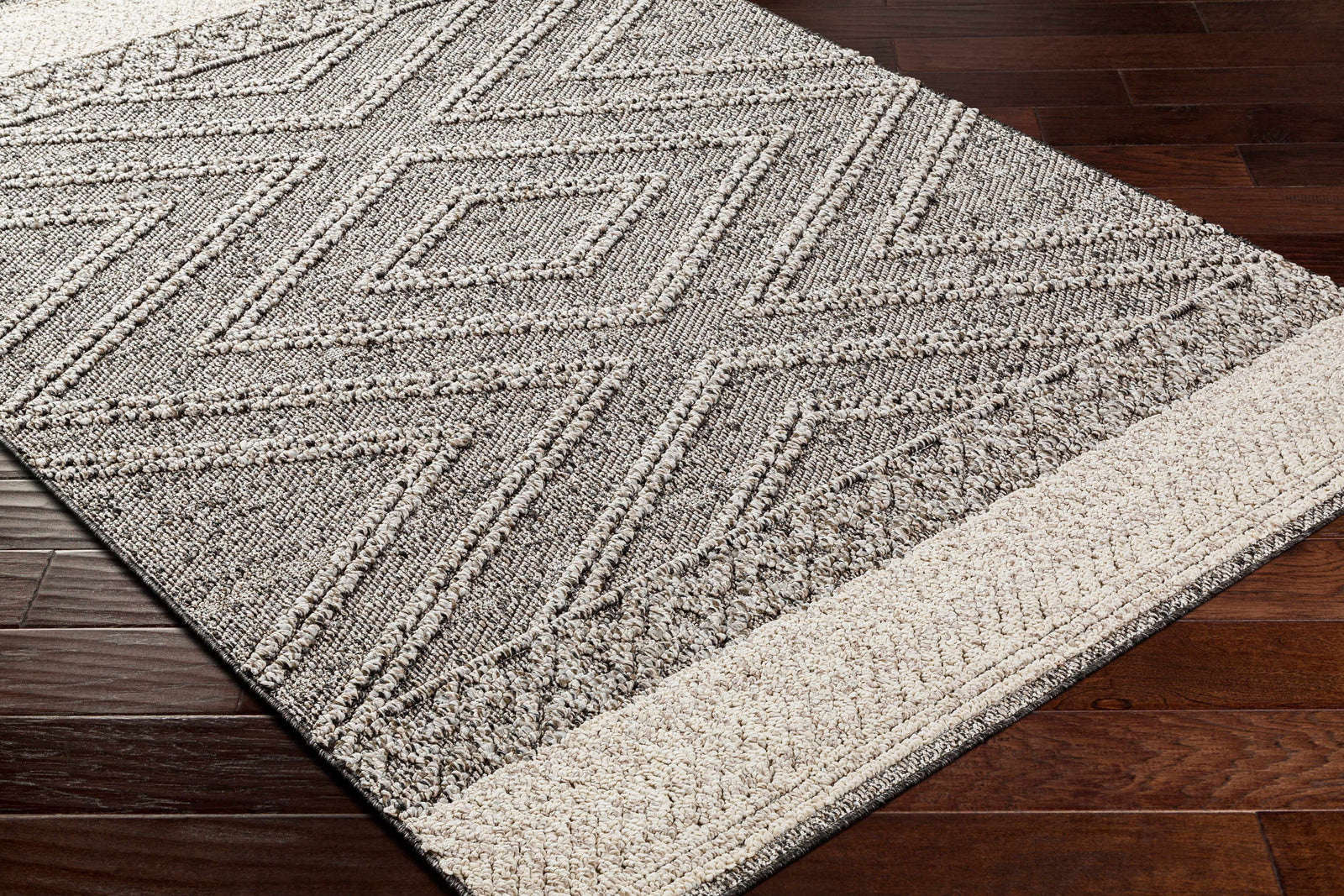 Alfombra Areli en color marrón beige