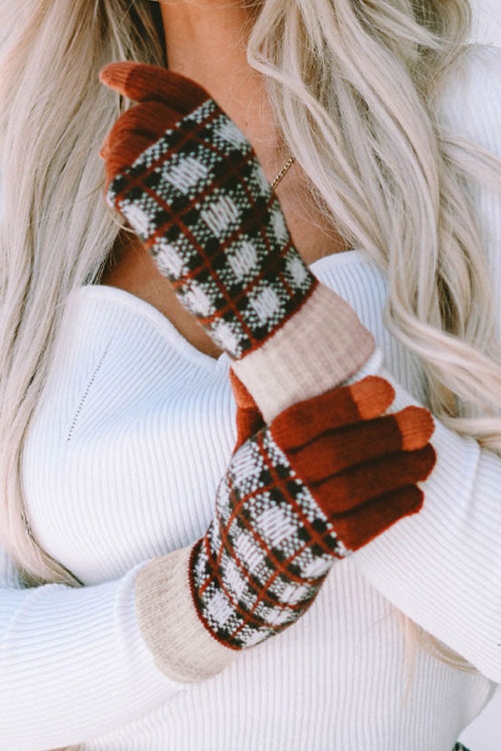 Stylish Red Tartan Touchscreen Winter Gloves