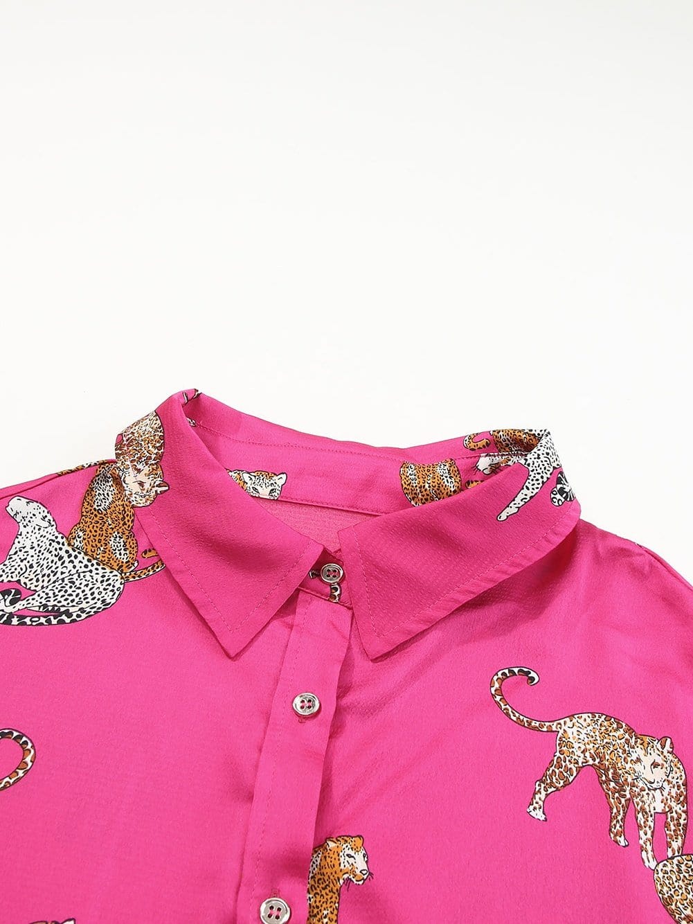 Chic Leopard Print Top