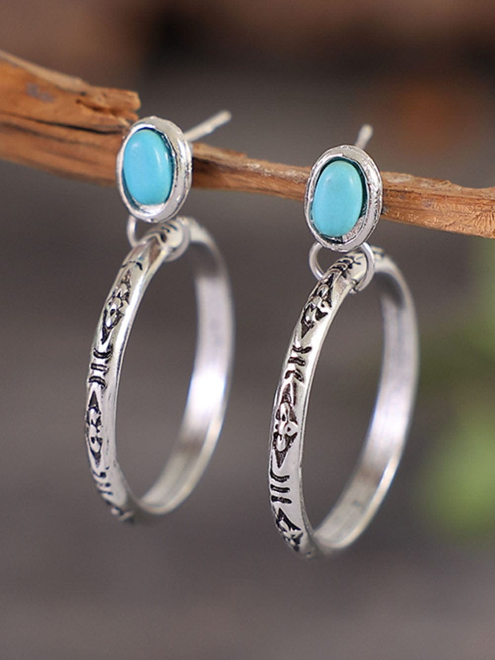 Turquoise Ring Stud Earrings with Bold Western Design