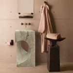 Lavabo independiente con pedestal de diseño de travertino de nogal con forma de hogar (ancho) 18" (largo) 18" (alto) 33"
