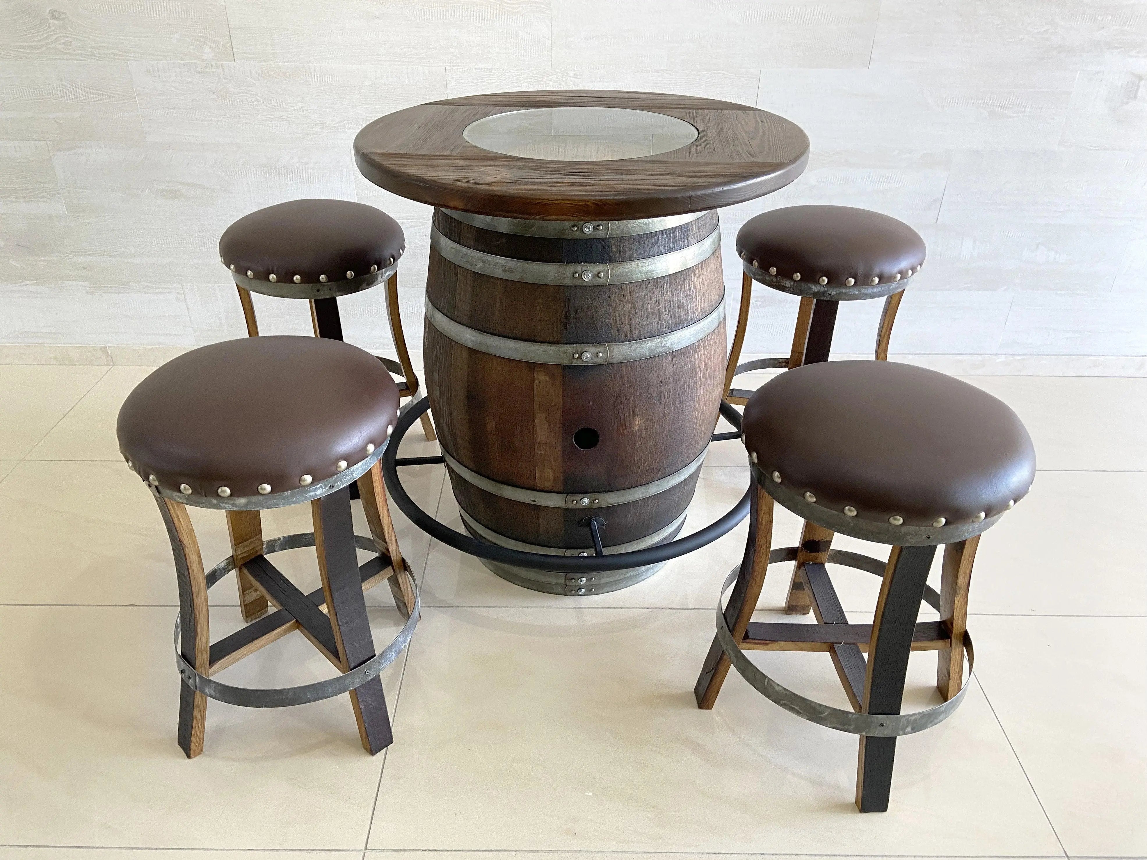 Mesa de bar de roble para whisky, vino y bistró, con reposapiés y taburetes, ideal para el hogar, la cueva del hombre, el bistró de whisky y el bistró de vinos, con bar de barril y tapa de cristal.