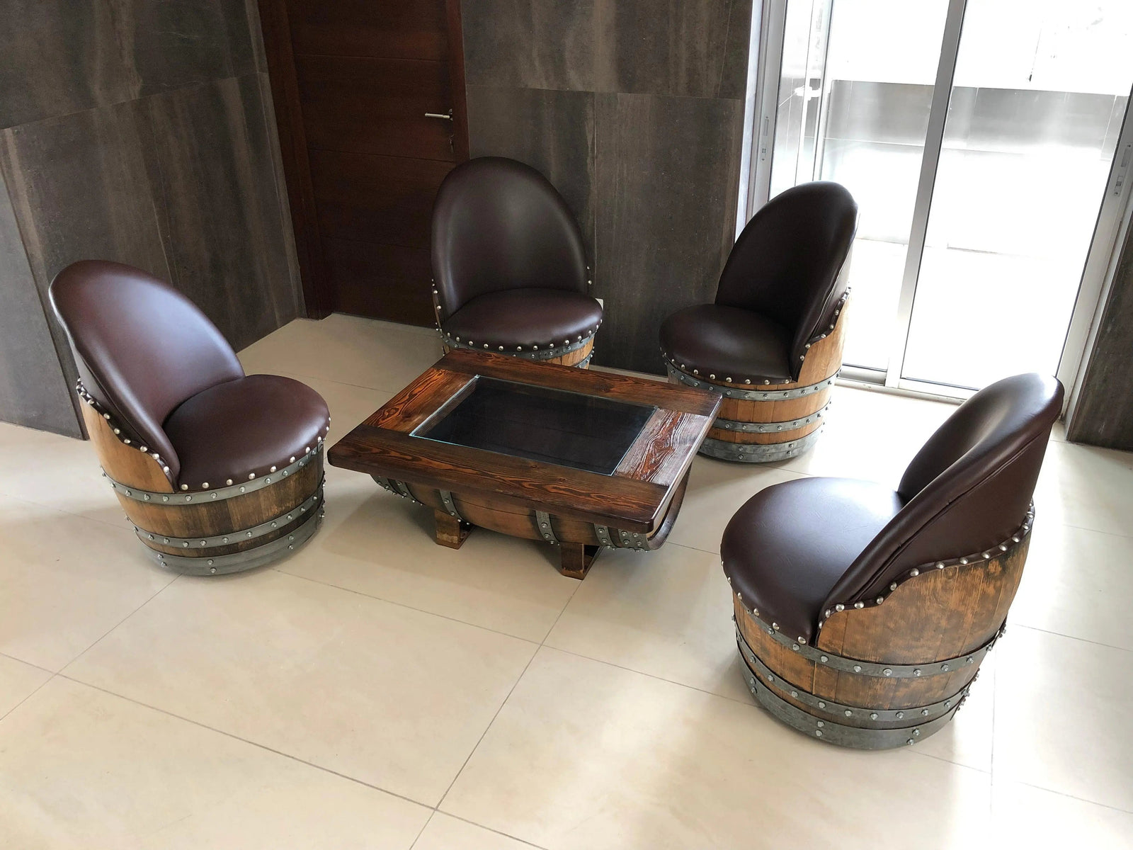 Mesa de centro de barril con tapa de cristal extraíble - Mesa de almacenamiento de barril de vino, whisky y bourbon - Muebles rústicos