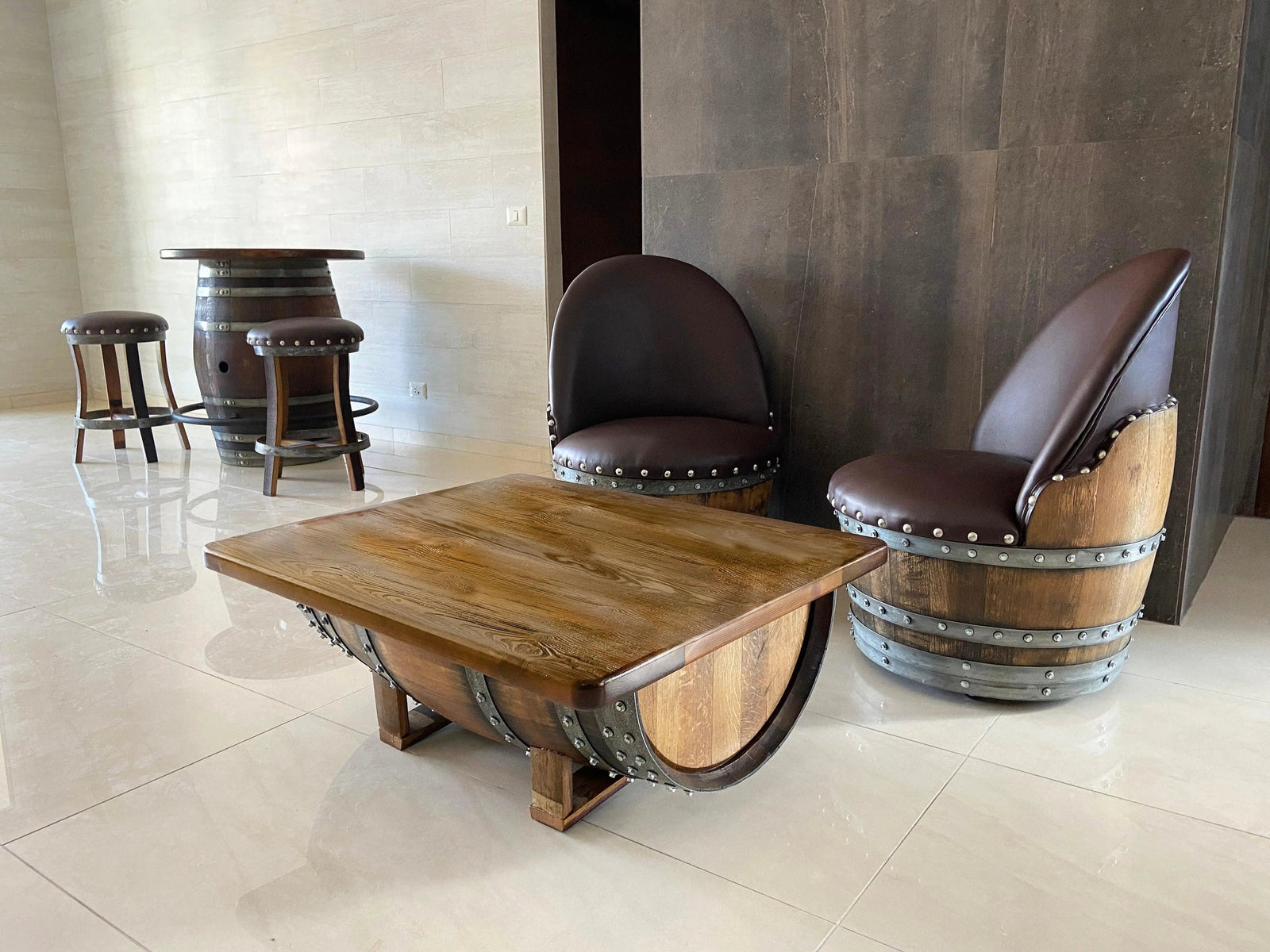 Mesa de centro de barril con tapa de cristal extraíble - Mesa de almacenamiento de barril de vino, whisky y bourbon - Muebles rústicos