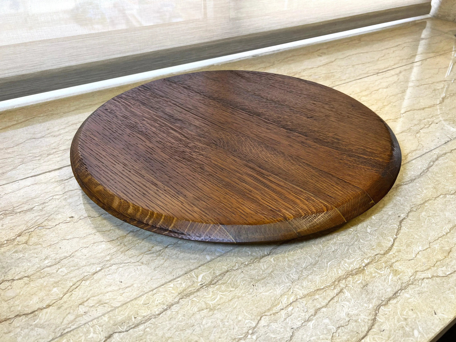 Cabeza de barril de roble terminada con respaldo instalado (tapa, tapa de barril, madera, vino, whisky, marcas de tonelería, regalo para él, papá, proyecto)