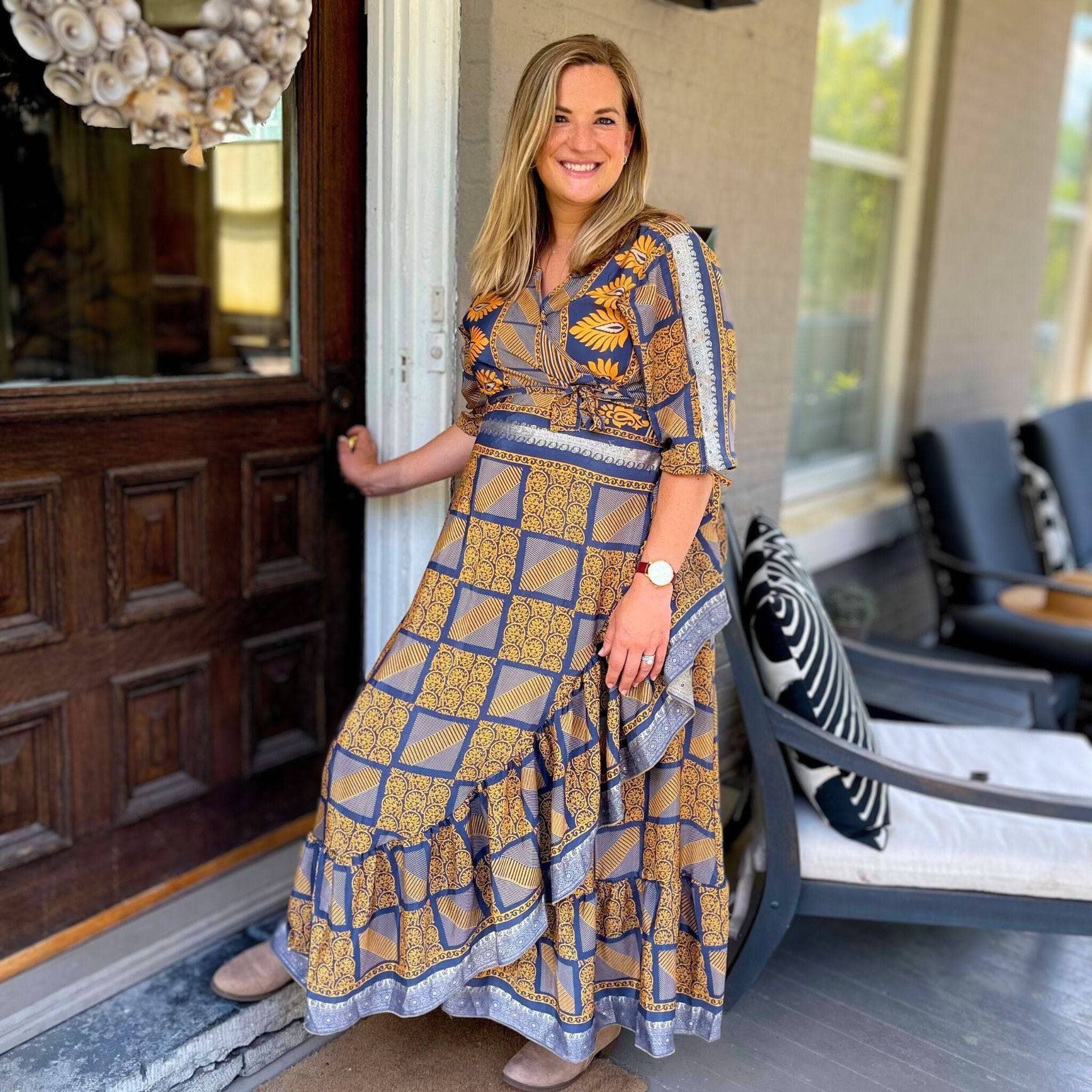 Vestido cruzado único de Zaria: hecho a mano, sostenible y espectacular.